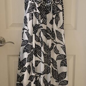 White House Black Market Black and White Maxi Skirt
